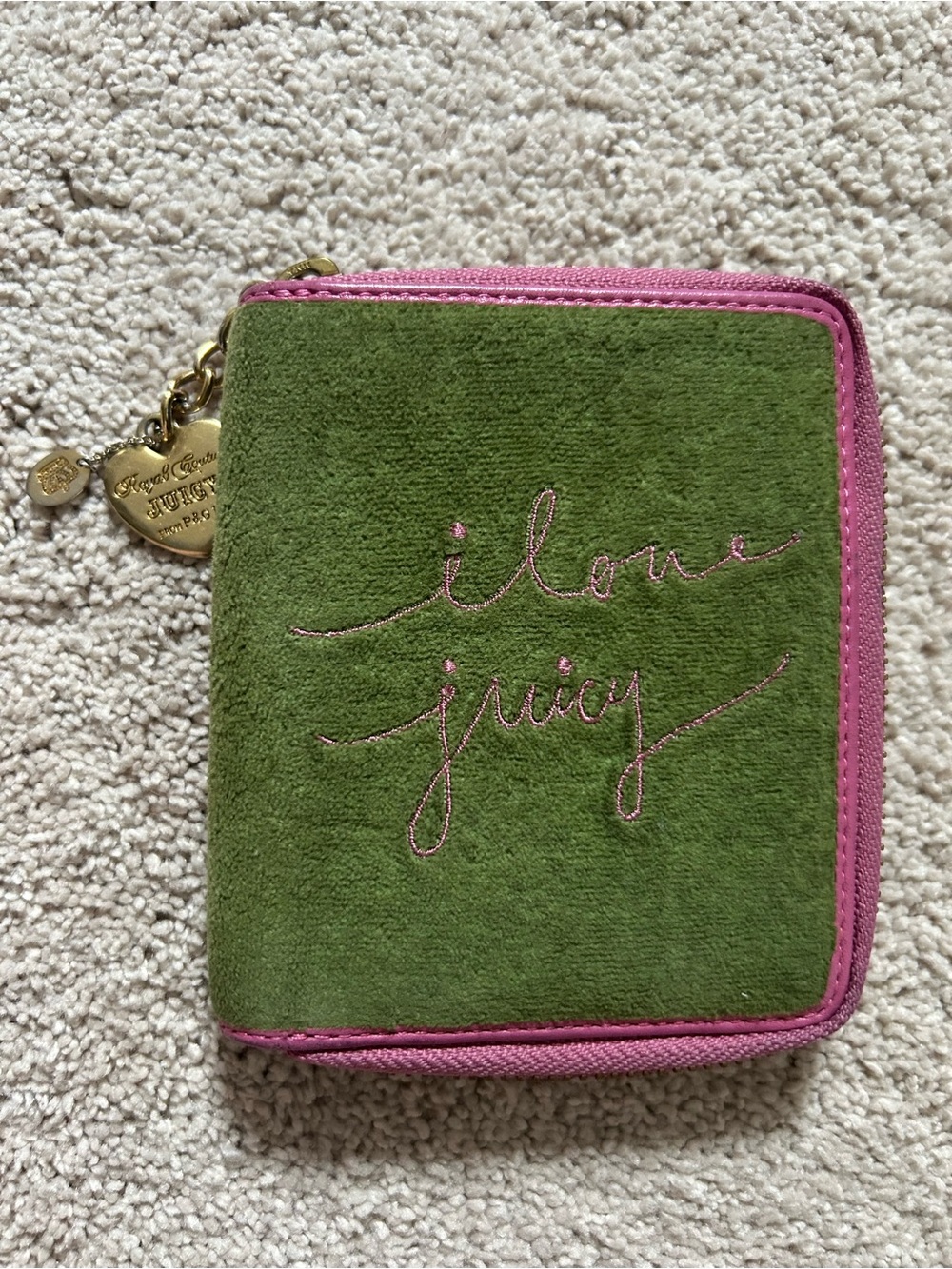 Vintage Like New Juicy Couture Green Terry Wallet